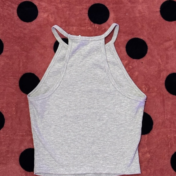 Grey tank - Picture 2 of 2